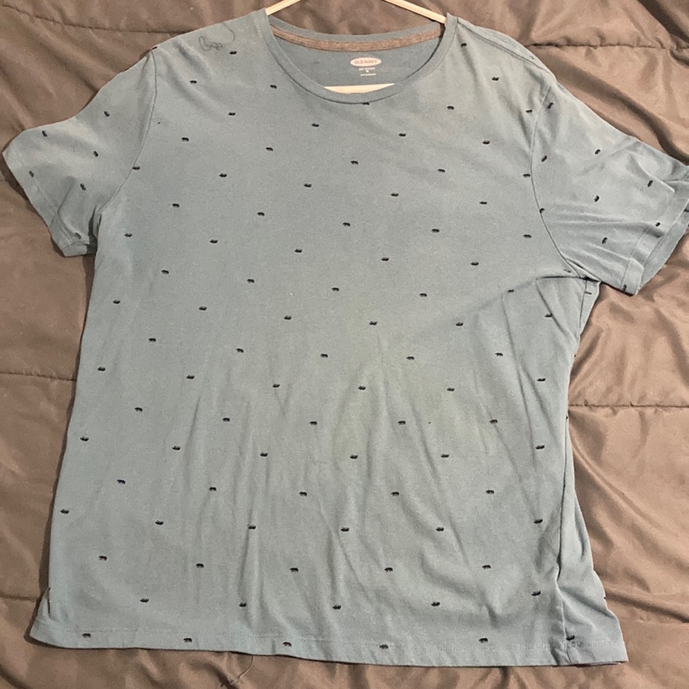 Old navy shirt XL